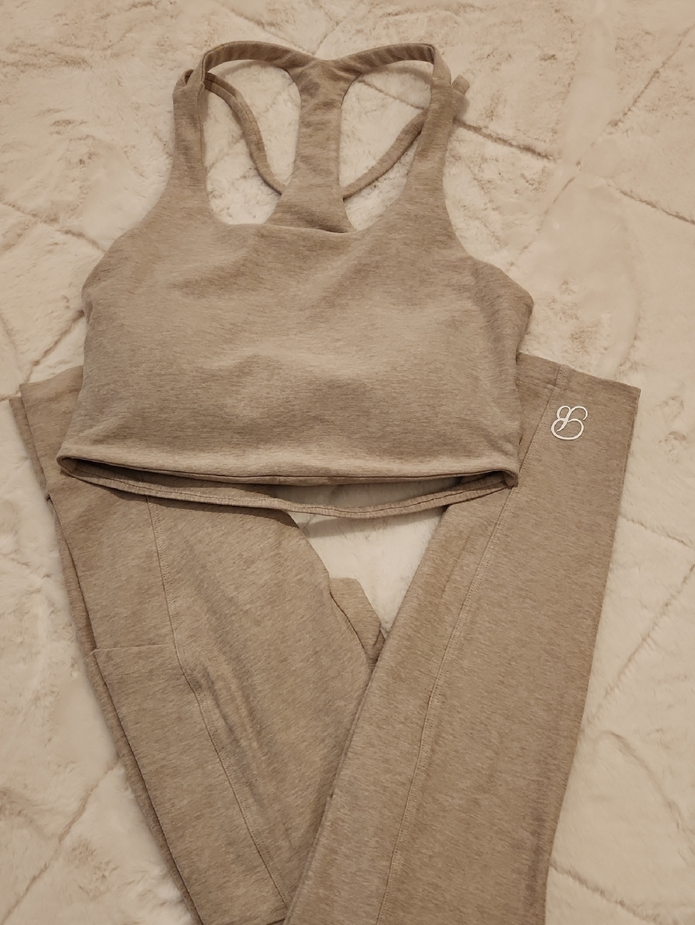 2pc Bombshell Sportswear Viral Top / Curves Leggings - Picture 3 of 5
